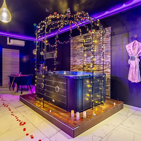 Sweet Secret's Jacuzzi * Le Breuil (Rhone)