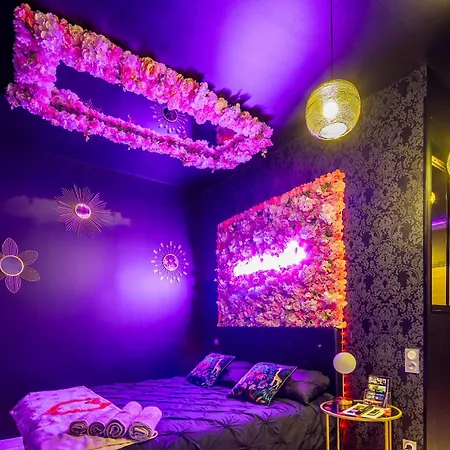 Sweet Secret's Jacuzzi Love hotel